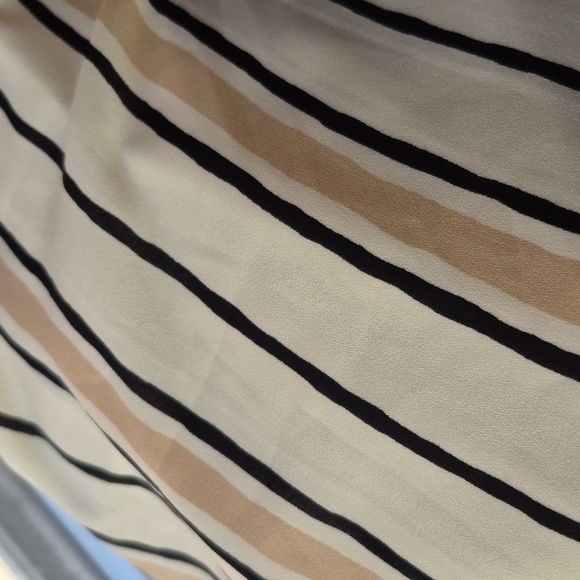 Semiformal Mini Dress w/ Classic Pattern - Picture 5 of 5